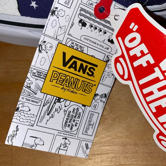 Vans Snoopy Peanuts Charlie Brown Christmas Slip on Sneakers, New with Tags - Picture 8 of 12